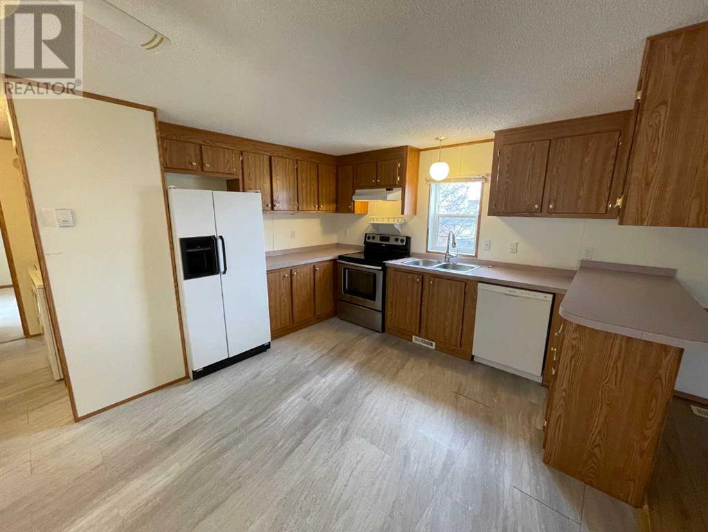 115 Anson Avenue Sw, Medicine Hat, Alberta  T1A 7Z9 - Photo 3 - A2212277