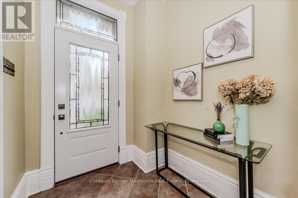 Property at 85 CAMBRIDGE STREET image 4