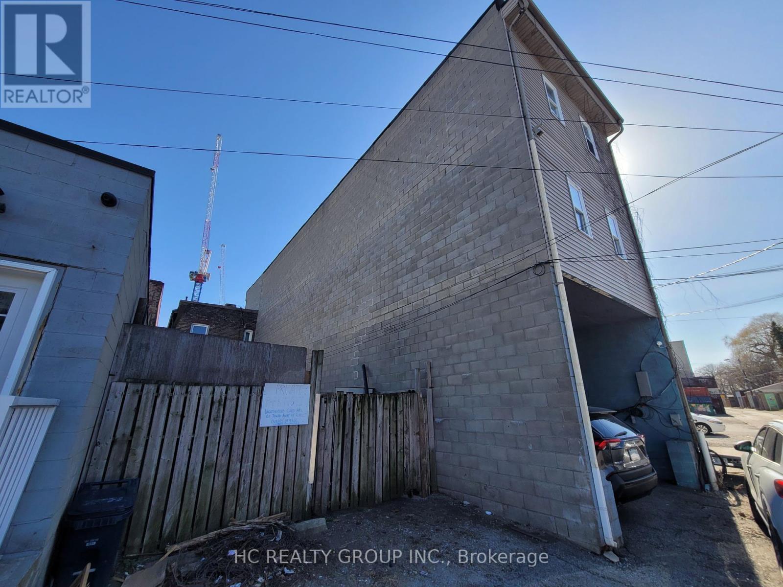2766 Danforth Avenue, Toronto, Ontario  M4C 1L7 - Photo 2 - E12092962