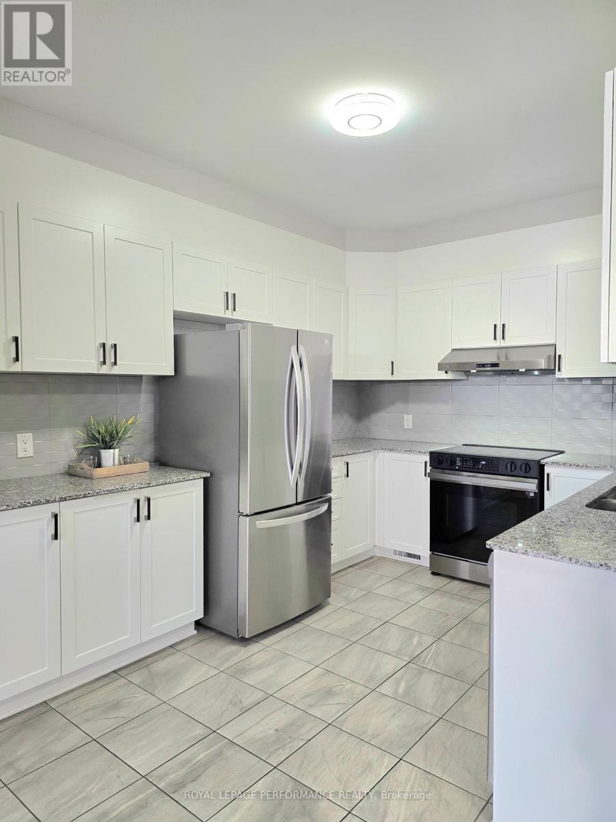823 Kiniw Private, Ottawa, Ontario  K1K 5A3 - Photo 15 - X12092960