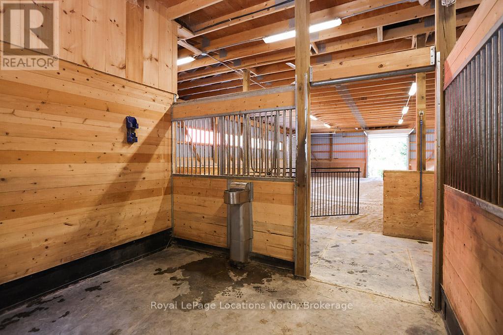 495530 2 Grey Road, Blue Mountains, Ontario  N0H 2E0 - Photo 32 - X12055739