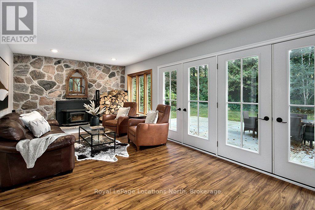 128 Teskey Drive, Blue Mountains, Ontario  N0H 1J0 - Photo 3 - X12023610
