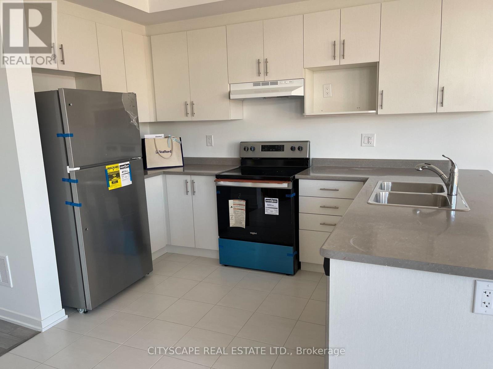 788 Heathrow Path, Oshawa, Ontario  L1H 7K5 - Photo 25 - E12093019