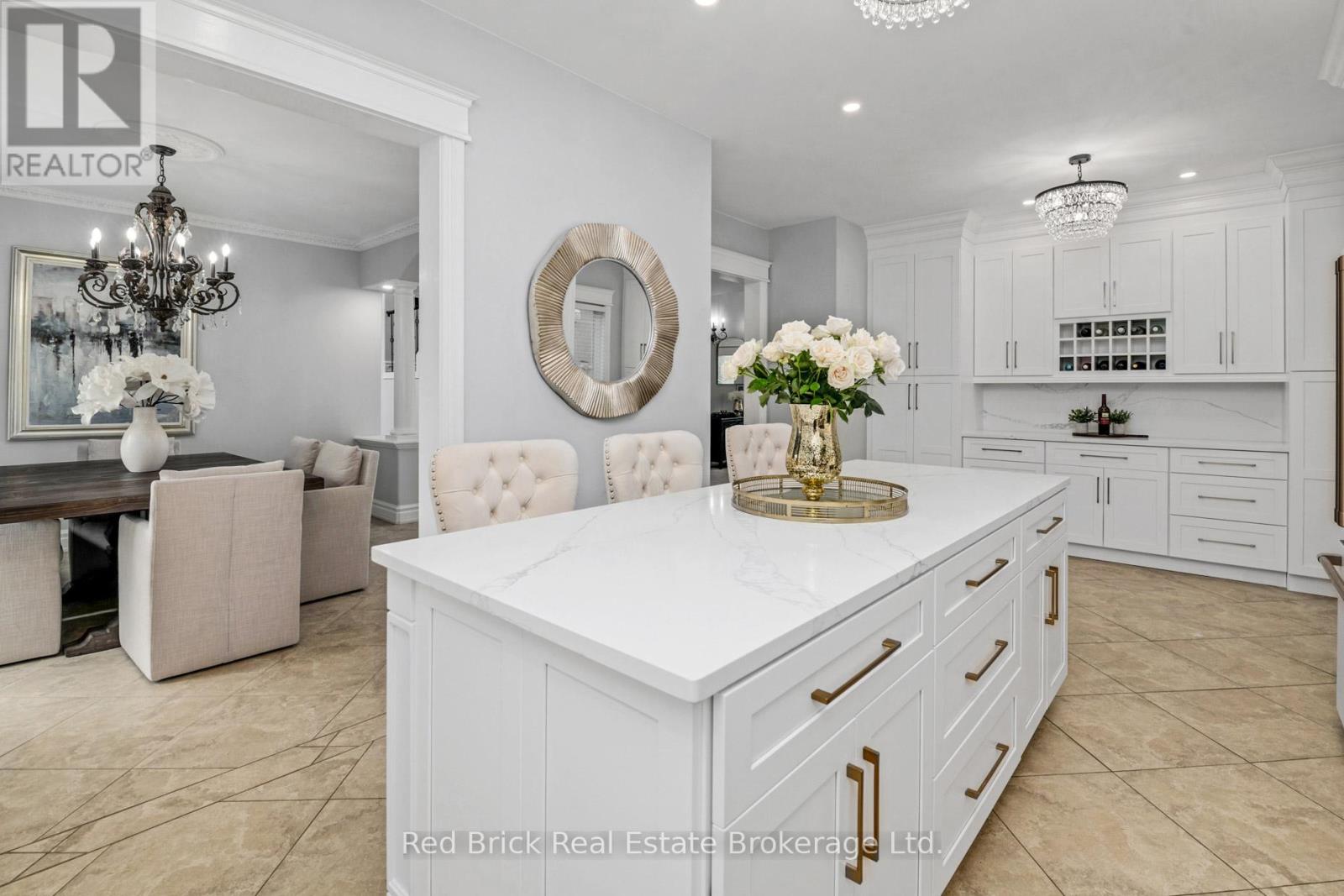 435 Country Club Drive, Windsor, Ontario  N9G 3G9 - Photo 14 - X12093023