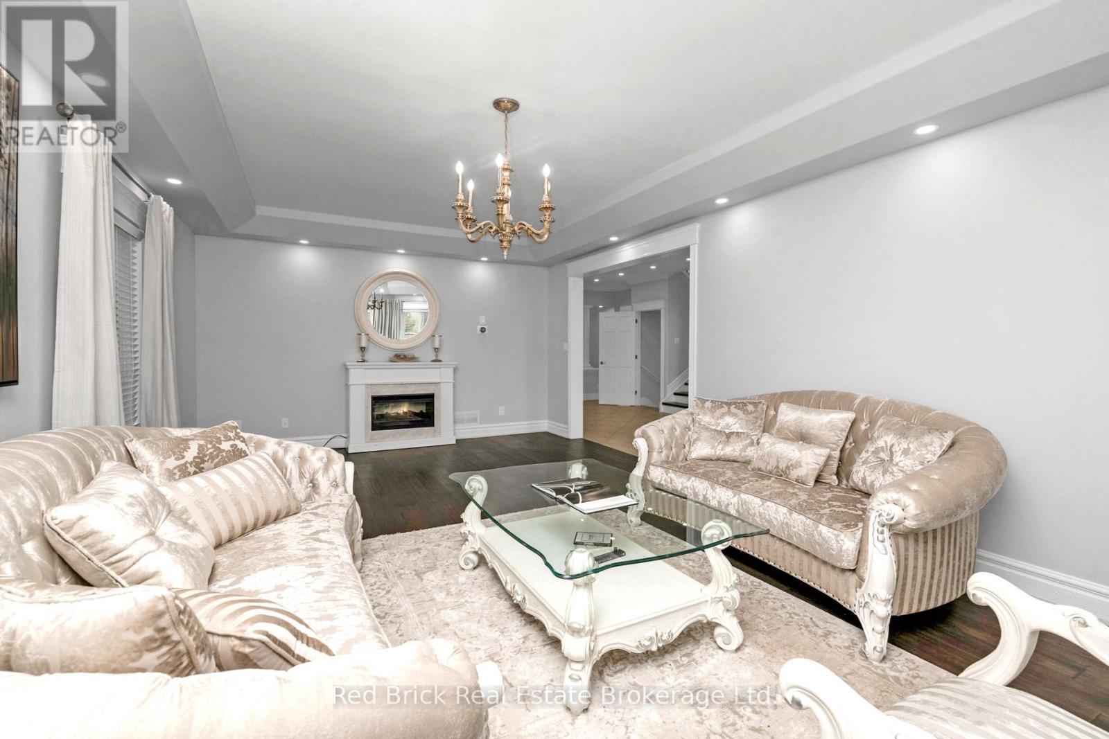 435 Country Club Drive, Windsor, Ontario  N9G 3G9 - Photo 21 - X12093023