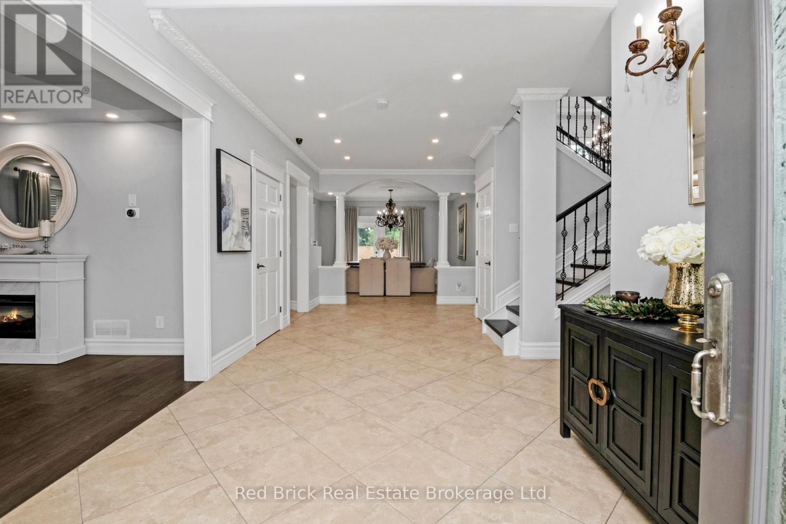 435 Country Club Drive, Windsor, Ontario  N9G 3G9 - Photo 6 - X12093023