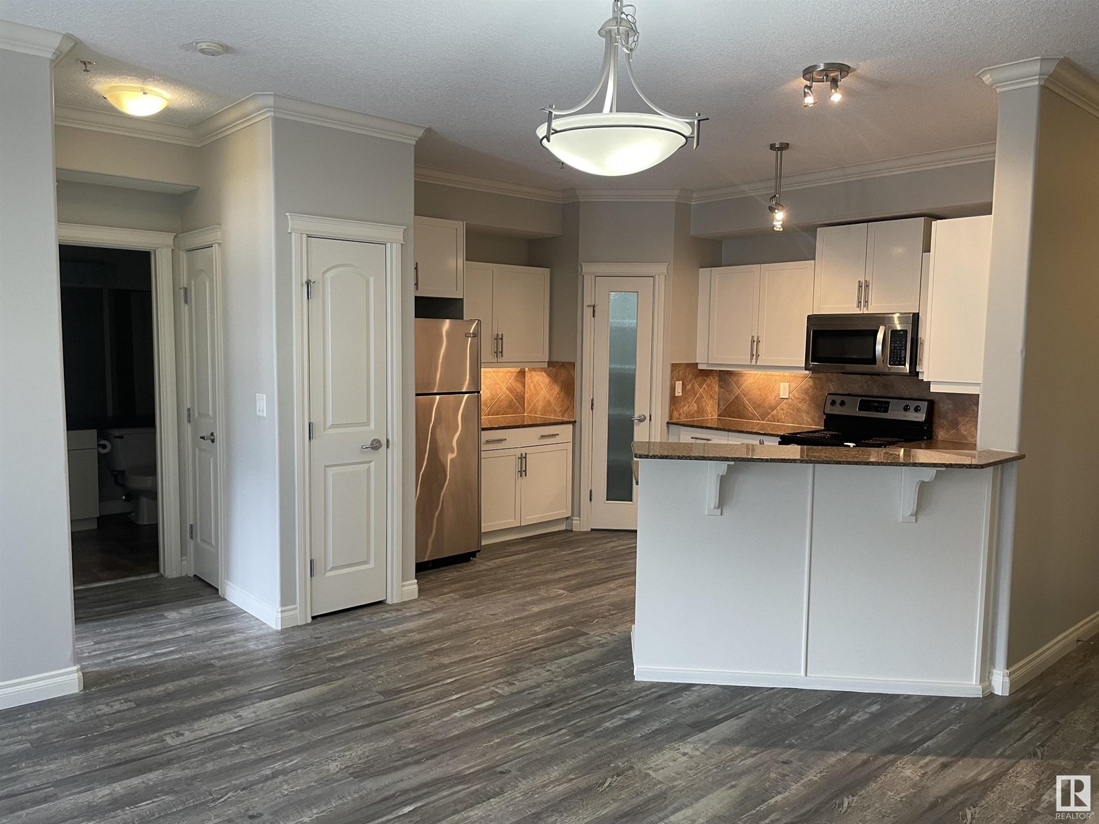 Property at #236 10121 80 AV NW image 2