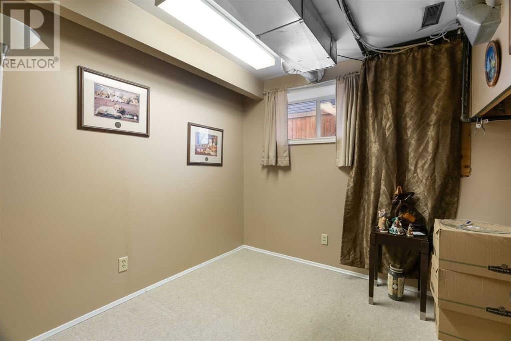 145 Brooks Place, Fort Mcmurray, Alberta  T9K 2E9 - Photo 34 - A2210679