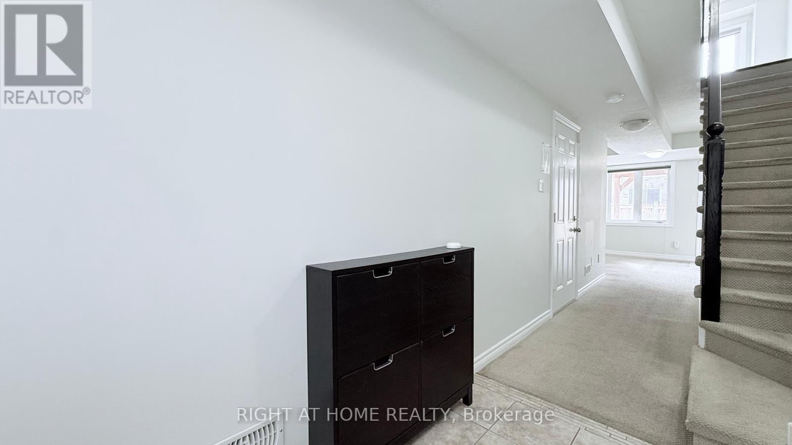 87 Mayland Trail, Hamilton, Ontario  L8J 0G4 - Photo 24 - X12093034