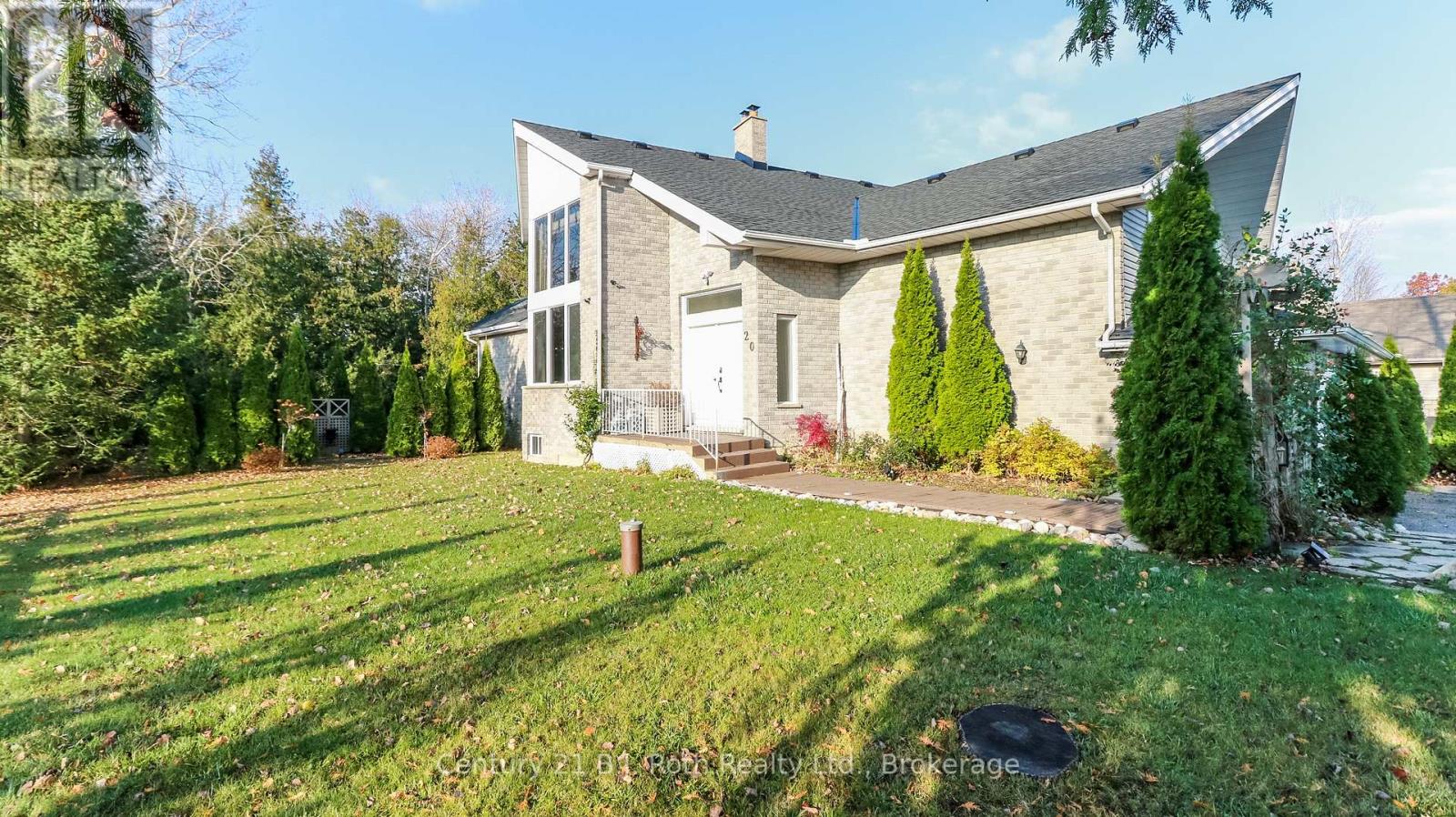 20 GRANT AVENUE E, tiny, Ontario