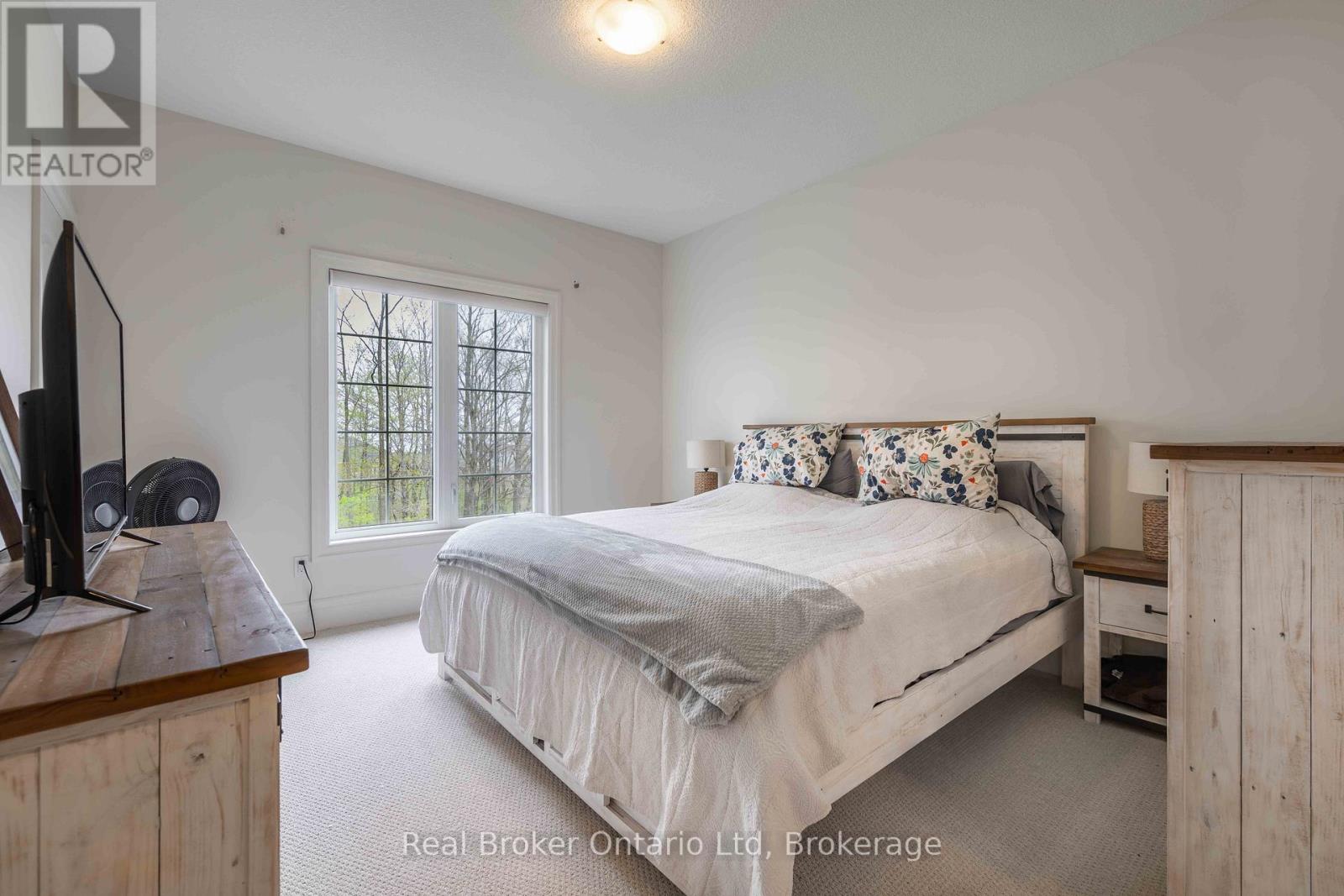 315 Telford Trail, Georgian Bluffs, Ontario  N0H 1S0 - Photo 12 - X12093068