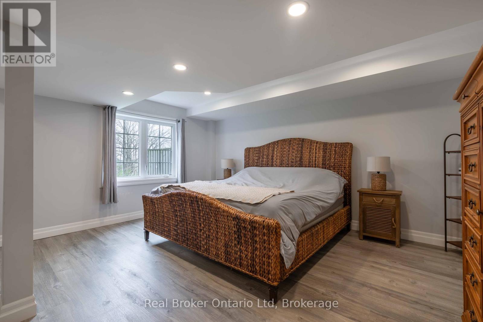 315 Telford Trail, Georgian Bluffs, Ontario  N0H 1S0 - Photo 25 - X12093068