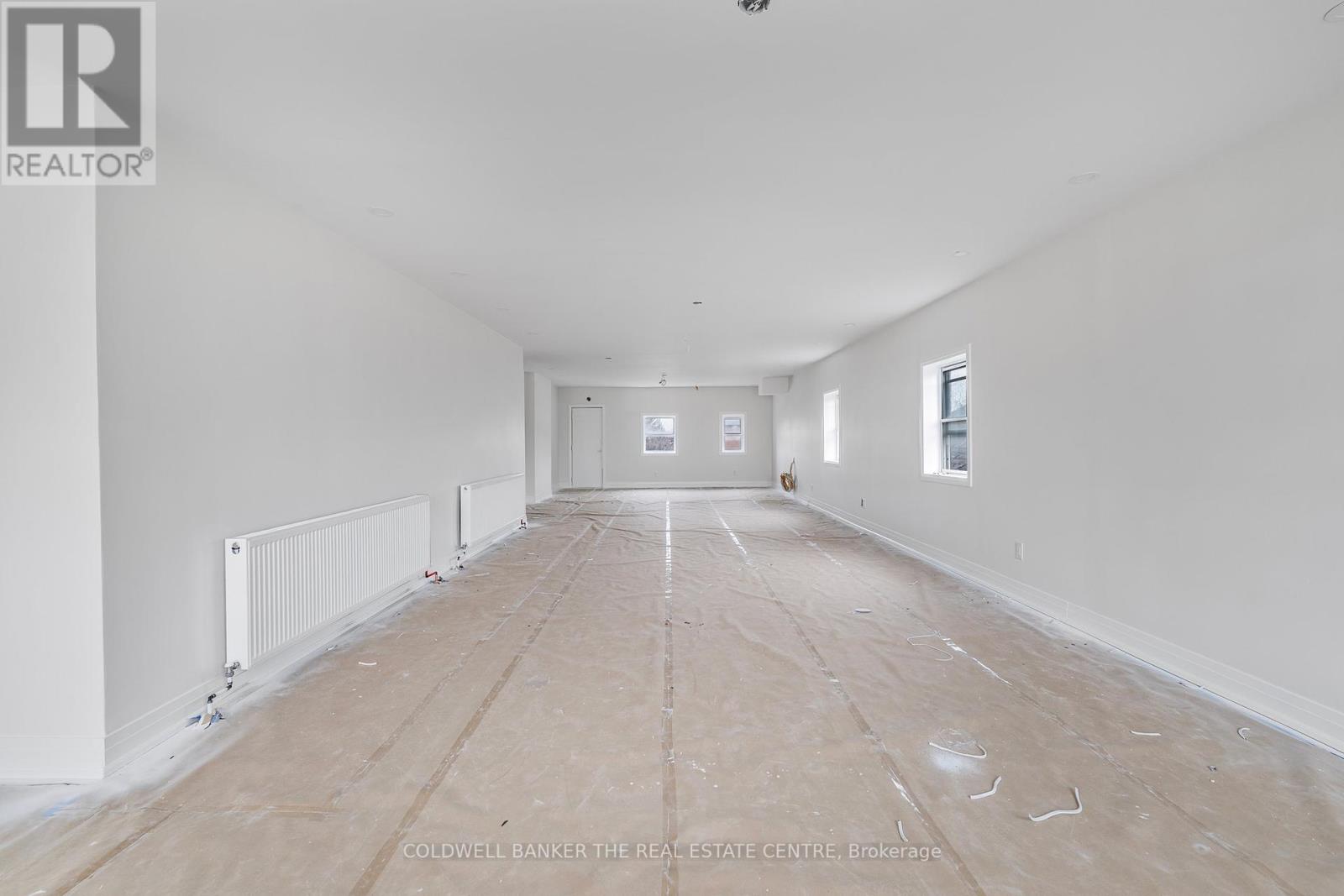 2nd Fl - 2242 Eglinton Avenue W, Toronto, Ontario  M6E 2L3 - Photo 10 - W12093060