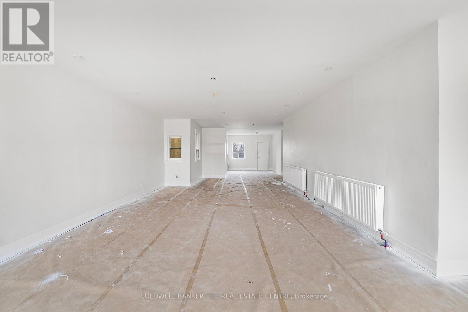 2nd Fl - 2242 Eglinton Avenue W, Toronto, Ontario  M6E 2L3 - Photo 7 - W12093060