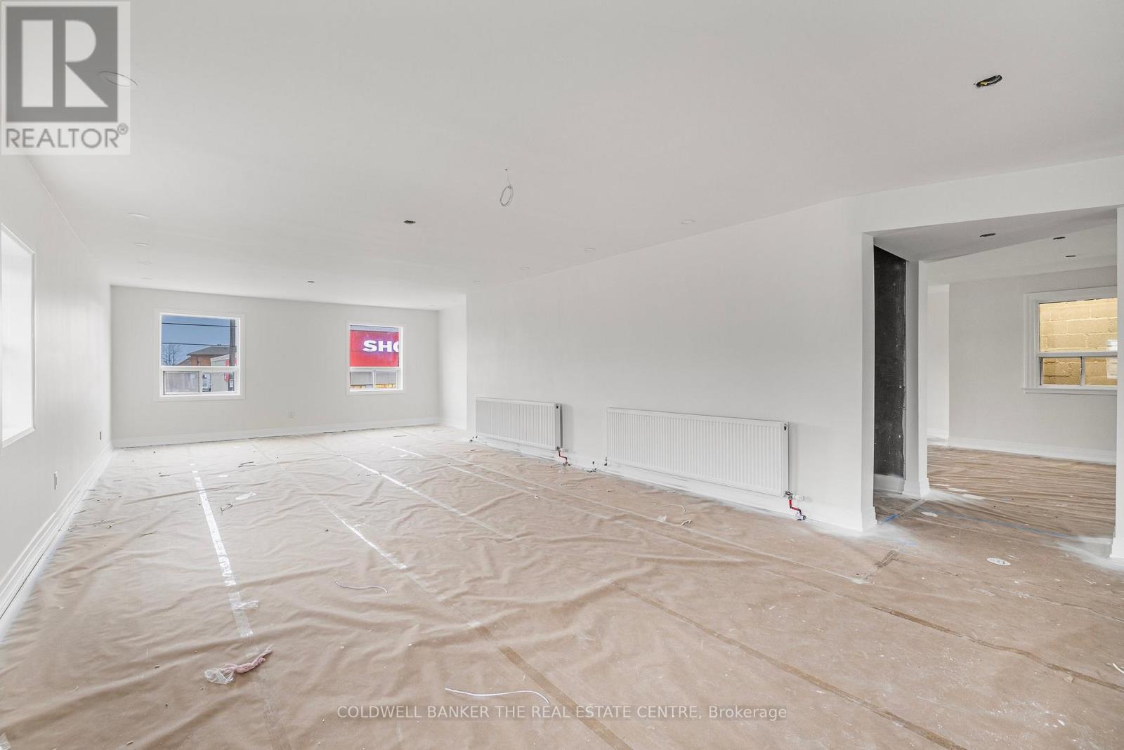 2nd Fl - 2242 Eglinton Avenue W, Toronto, Ontario  M6E 2L3 - Photo 9 - W12093060