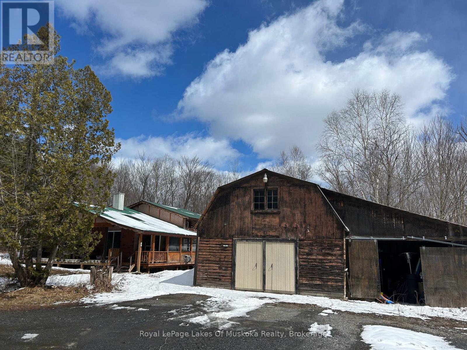 1807 Old Muskoka Road, Huntsville, Ontario  P0B 1M0 - Photo 16 - X12073913