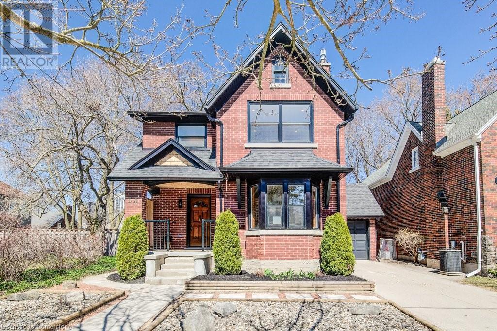 Property at 34 SEVERN Avenue image 1