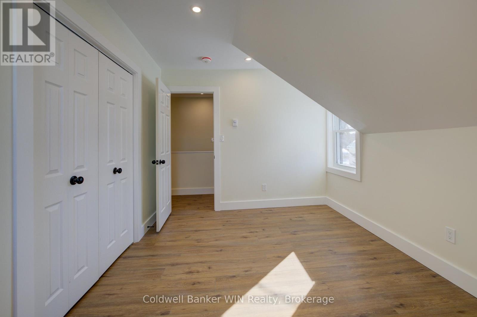 24 Crawford Street, Chatsworth, Ontario  N0H 1G0 - Photo 33 - X12011126