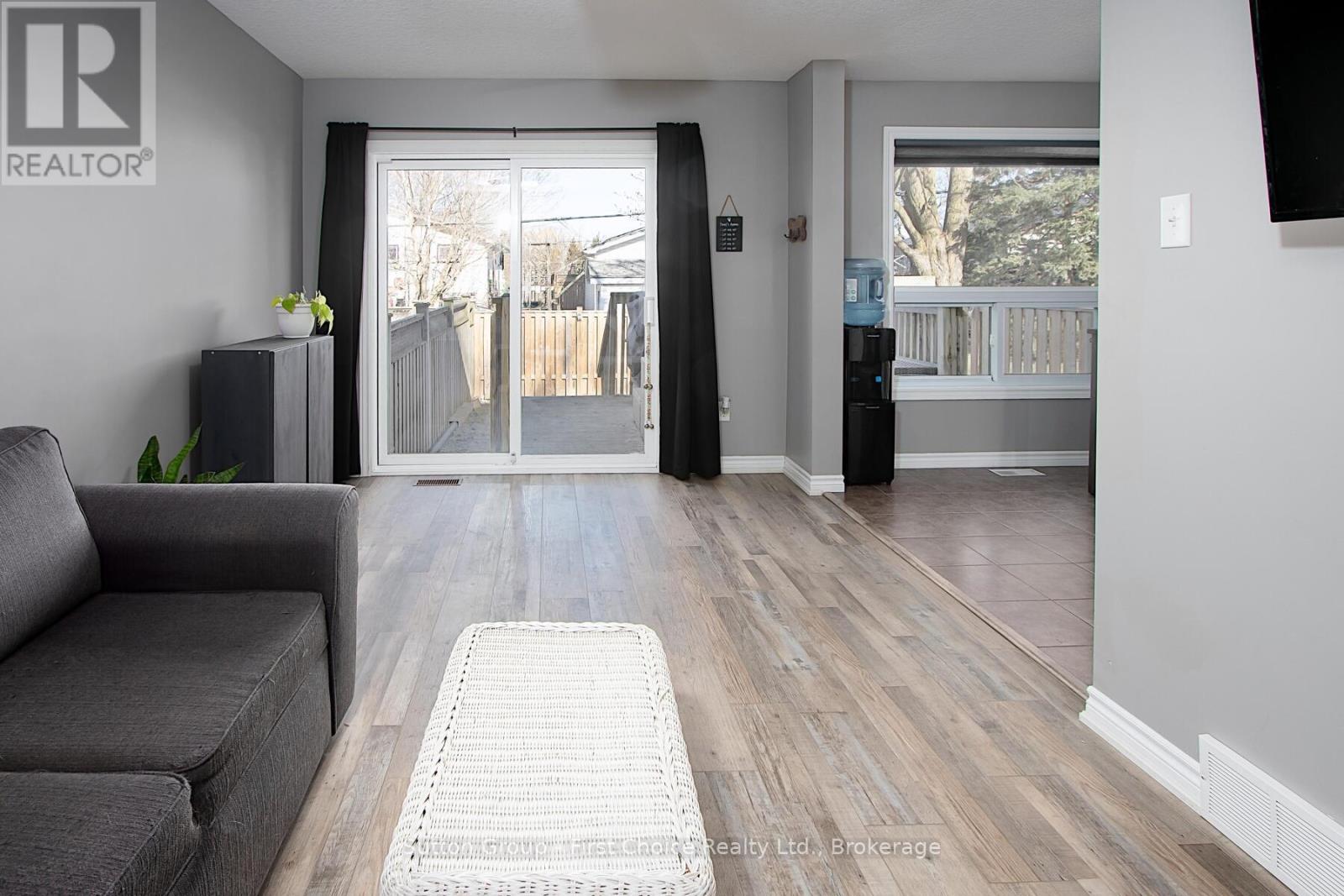 280 Railway Avenue, Stratford, Ontario  N5A 2J4 - Photo 14 - X12092176