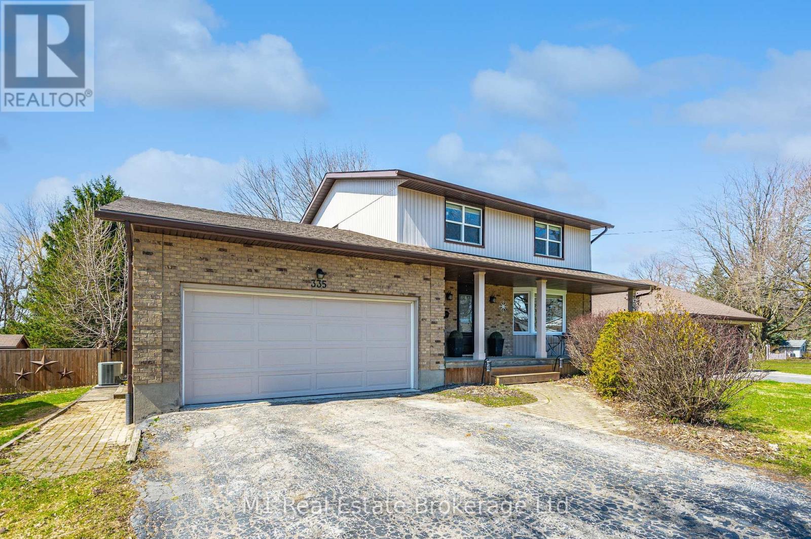 Property at 335 ELORA STREET image 4