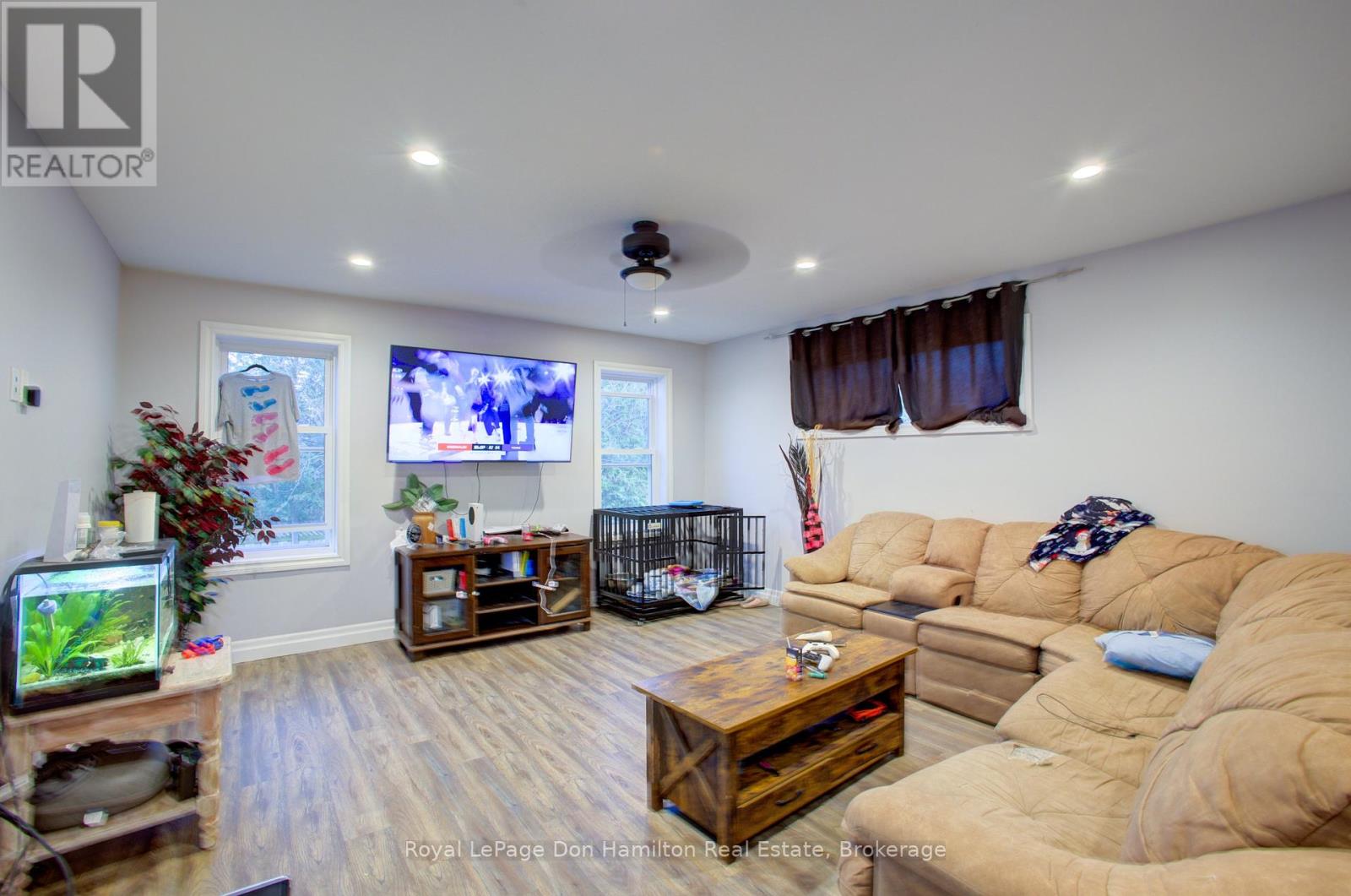 Property at 31 PELLISTER STREET W image 4