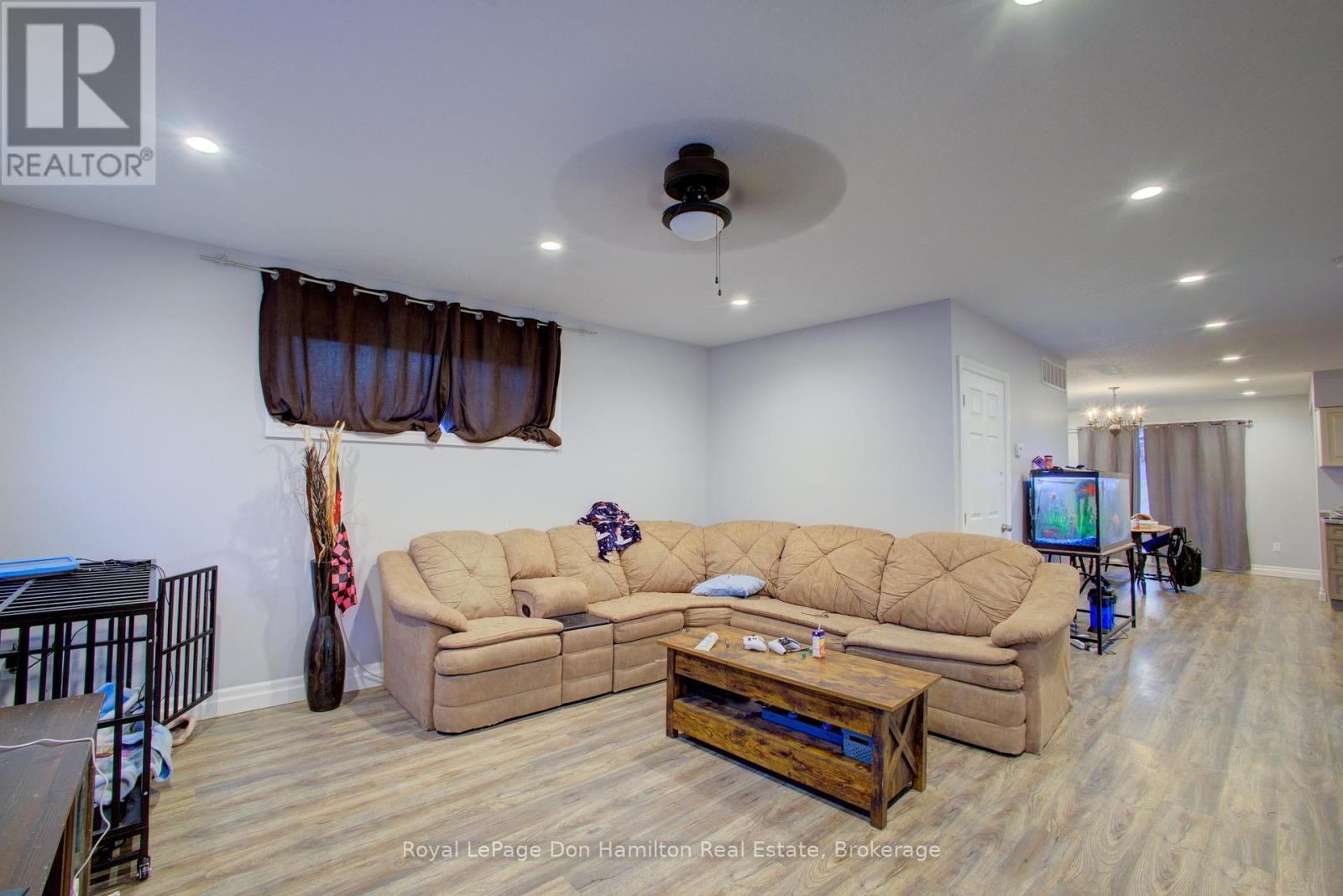 Property at 31 PELLISTER STREET W image 5