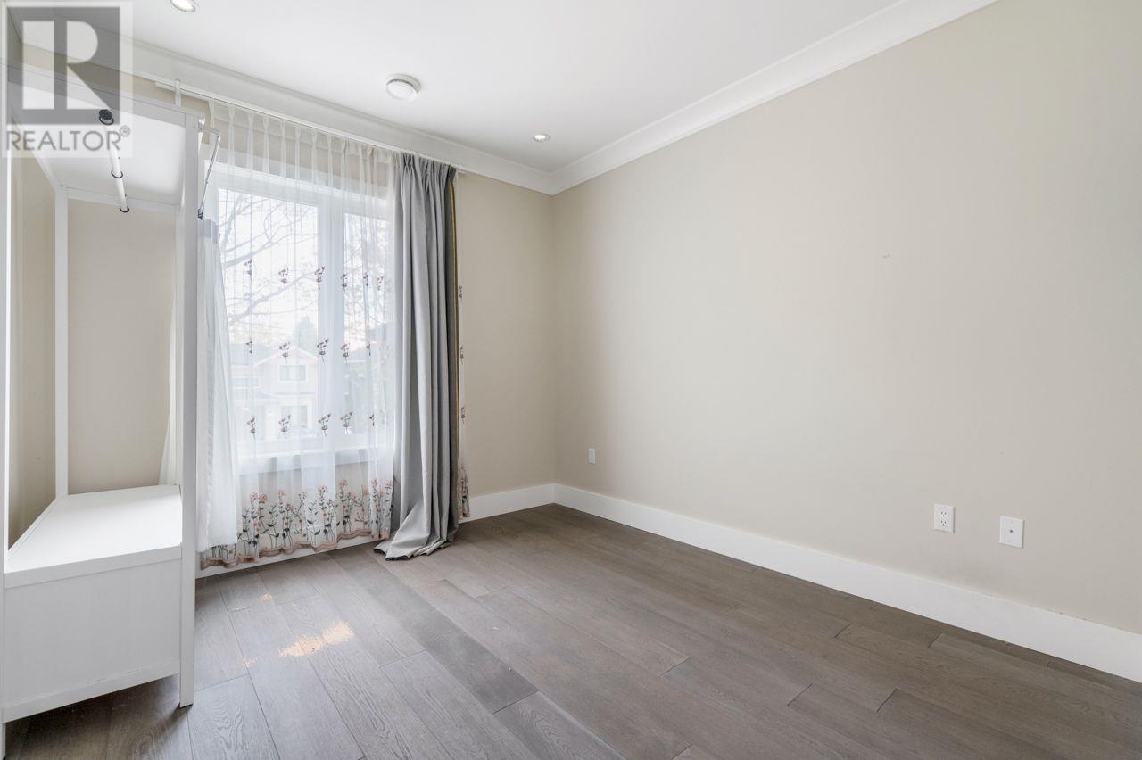 Listing Picture 23 of 29 : 3411 JESMOND AVENUE, Richmond / 烈治文 - 魯藝地產 Yvonne Lu Group - MLS Medallion Club Member