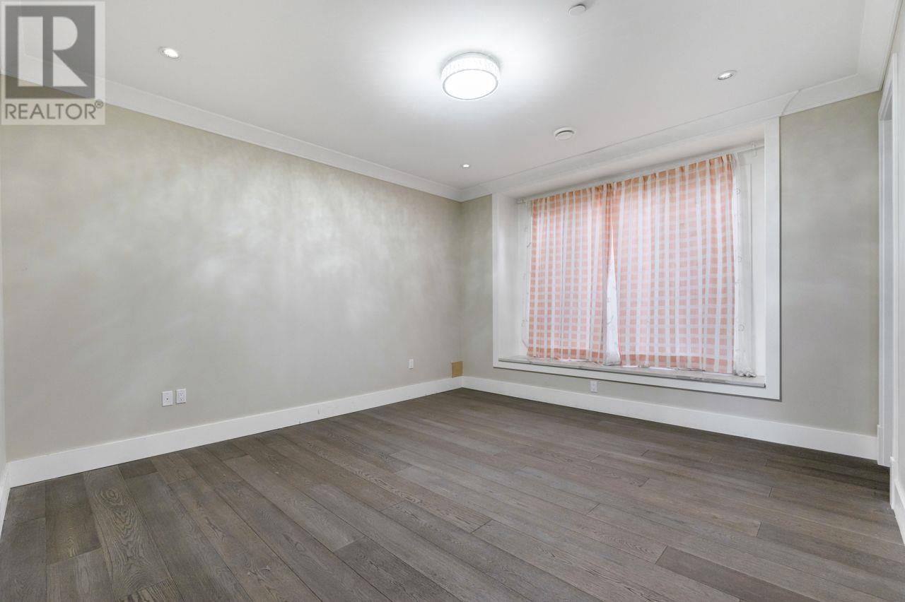 Listing Picture 12 of 29 : 3411 JESMOND AVENUE, Richmond / 烈治文 - 魯藝地產 Yvonne Lu Group - MLS Medallion Club Member
