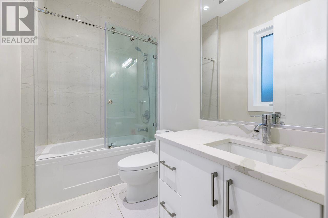 Listing Picture 16 of 29 : 3411 JESMOND AVENUE, Richmond / 烈治文 - 魯藝地產 Yvonne Lu Group - MLS Medallion Club Member