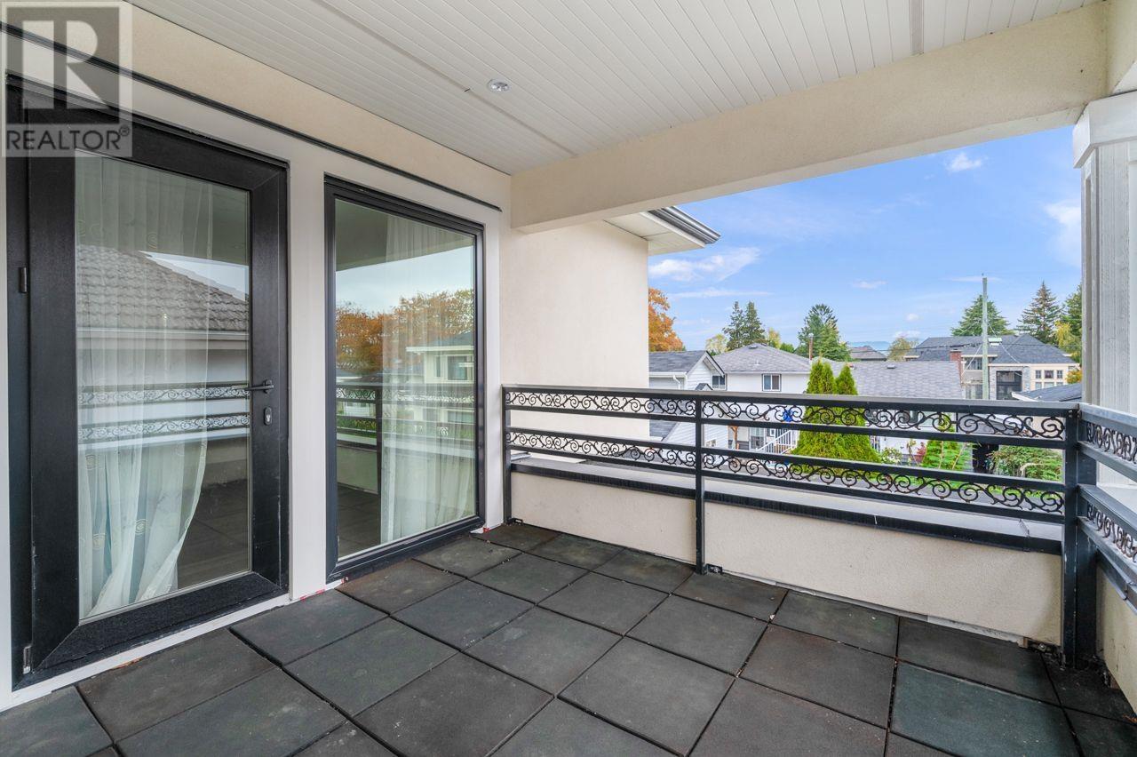 Listing Picture 17 of 29 : 3411 JESMOND AVENUE, Richmond / 烈治文 - 魯藝地產 Yvonne Lu Group - MLS Medallion Club Member