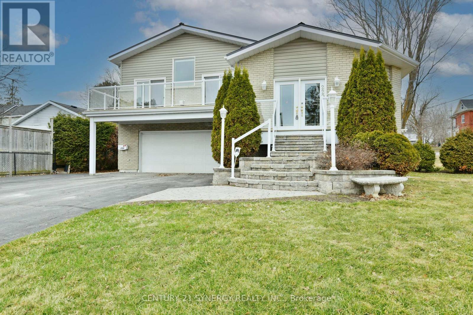 Property at 220 ALBERT STREET image 1
