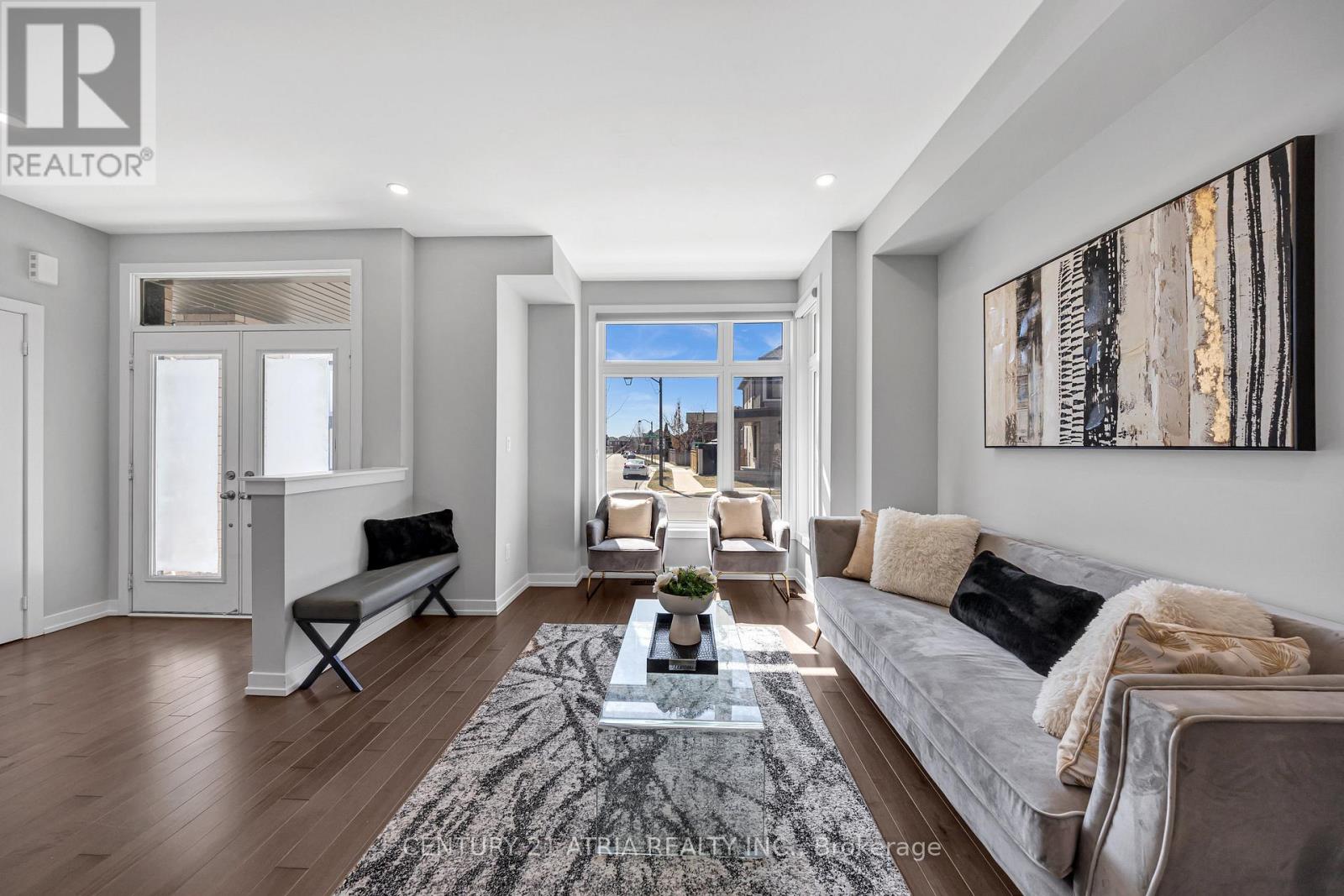 Property at 10 SAM PRIESTLEY AVENUE image 4