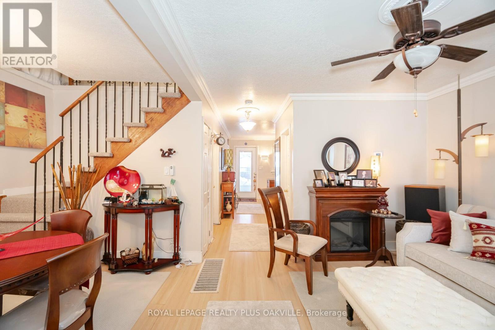 Property at 1059 WESTMOUNT AVENUE image 3