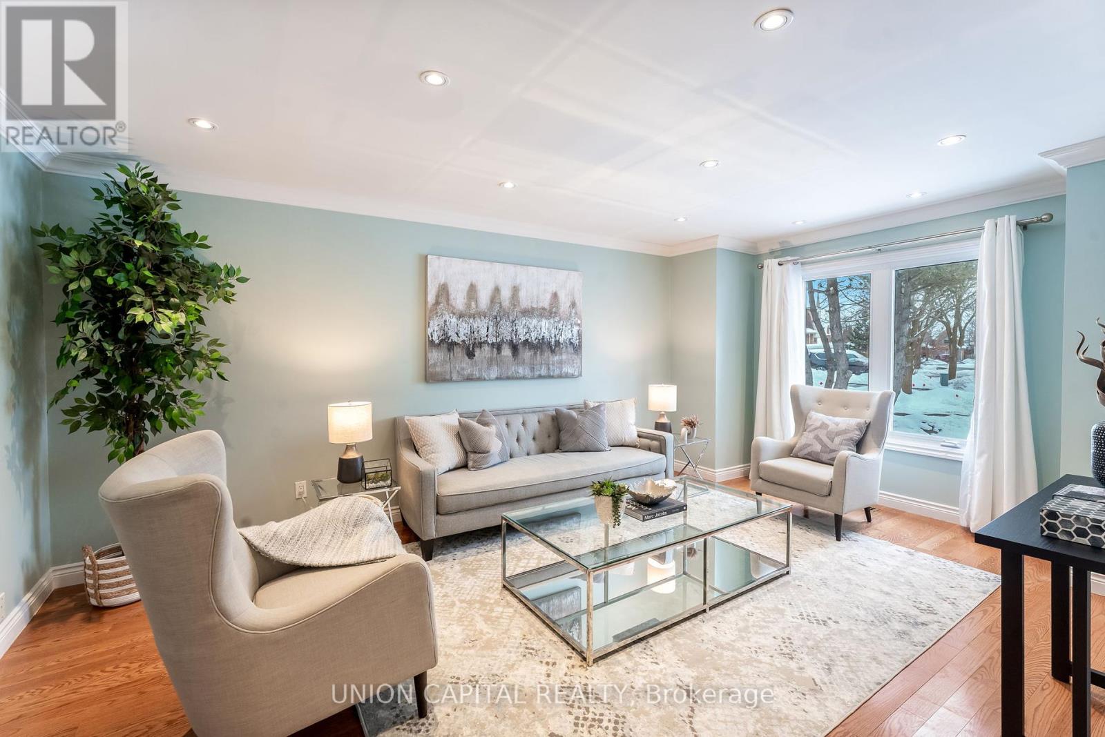Property at 21 BAUER CRESCENT image 3