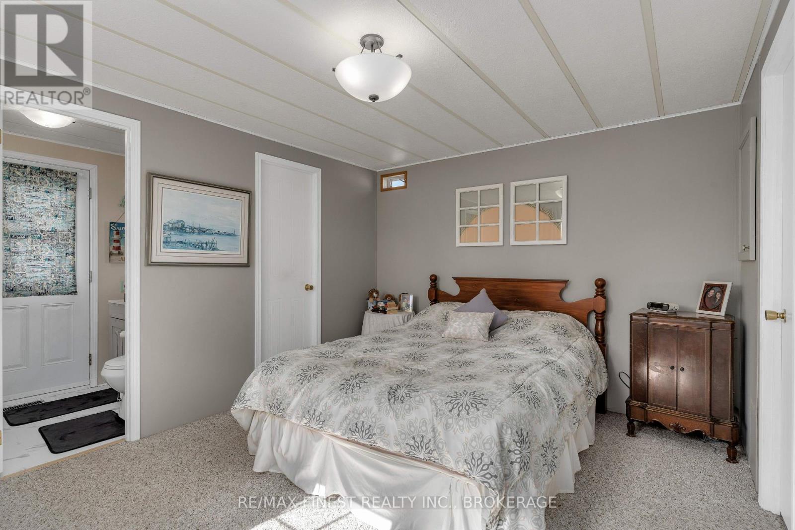 17 Elm Street, Greater Napanee, Ontario  K7R 0E9 - Photo 26 - X12093196