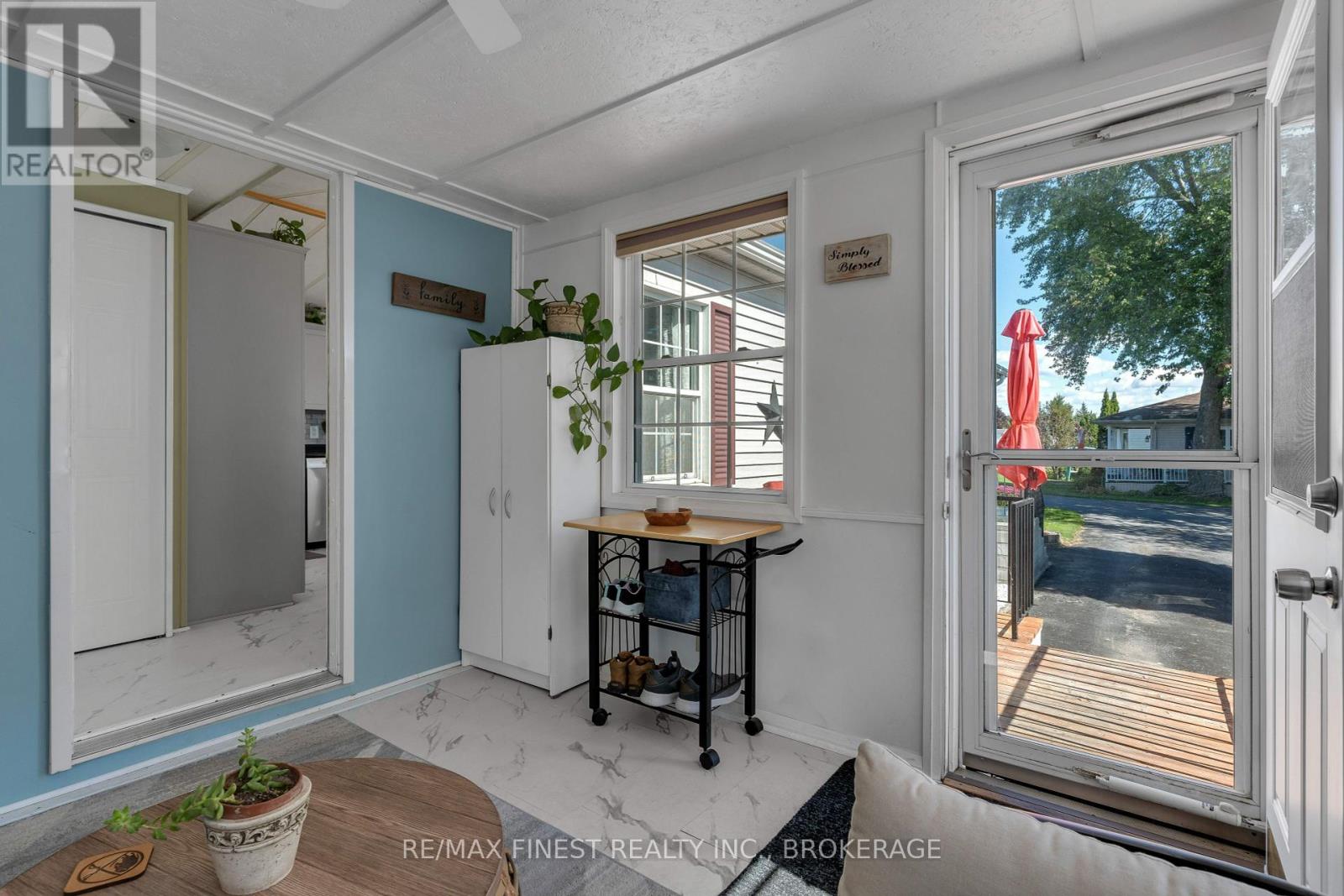 17 Elm Street, Greater Napanee, Ontario  K7R 0E9 - Photo 8 - X12093196