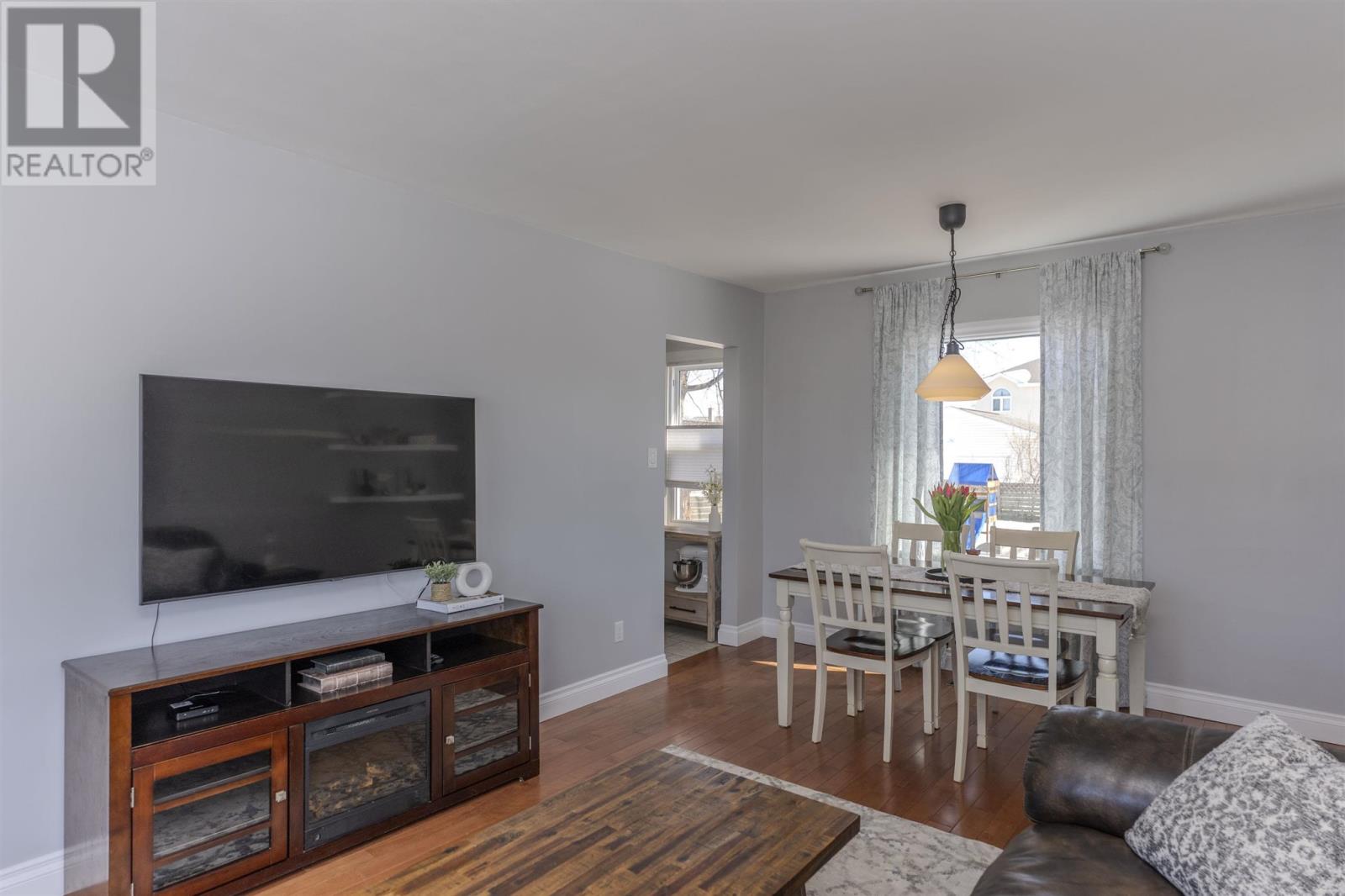 Property at 738 Bessie AVE image 2