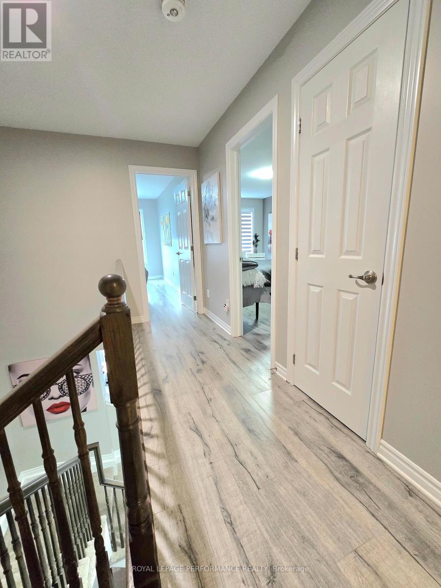 823 Kiniw Private, Ottawa, Ontario  K1K 5A3 - Photo 25 - X12092960
