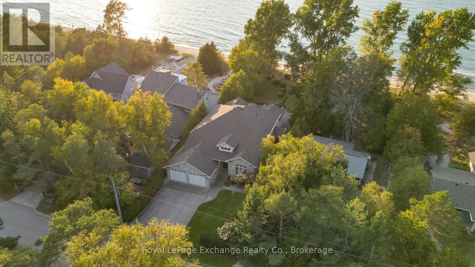 82 Bell Drive, Huron-Kinloss, Ontario  N2Z 0B3 - Photo 2 - X12093171