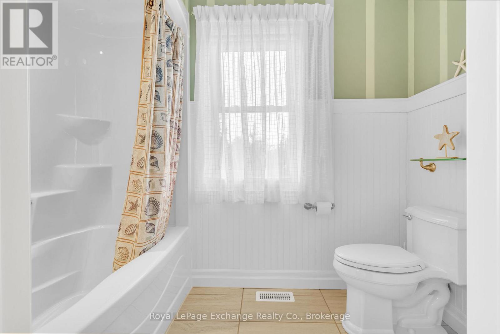 82 Bell Drive, Huron-Kinloss, Ontario  N2Z 0B3 - Photo 38 - X12093171