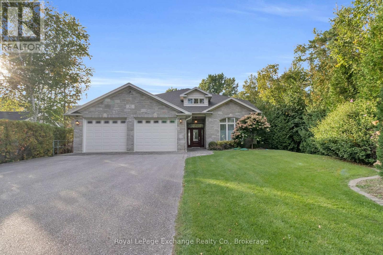 82 Bell Drive, Huron-Kinloss, Ontario  N2Z 0B3 - Photo 6 - X12093171