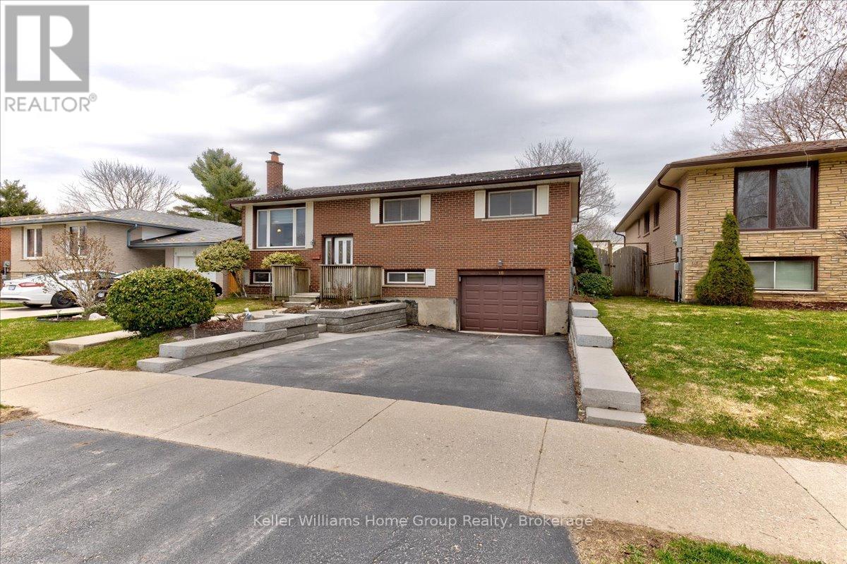 18 MATTHEW DRIVE, Guelph, Ontario