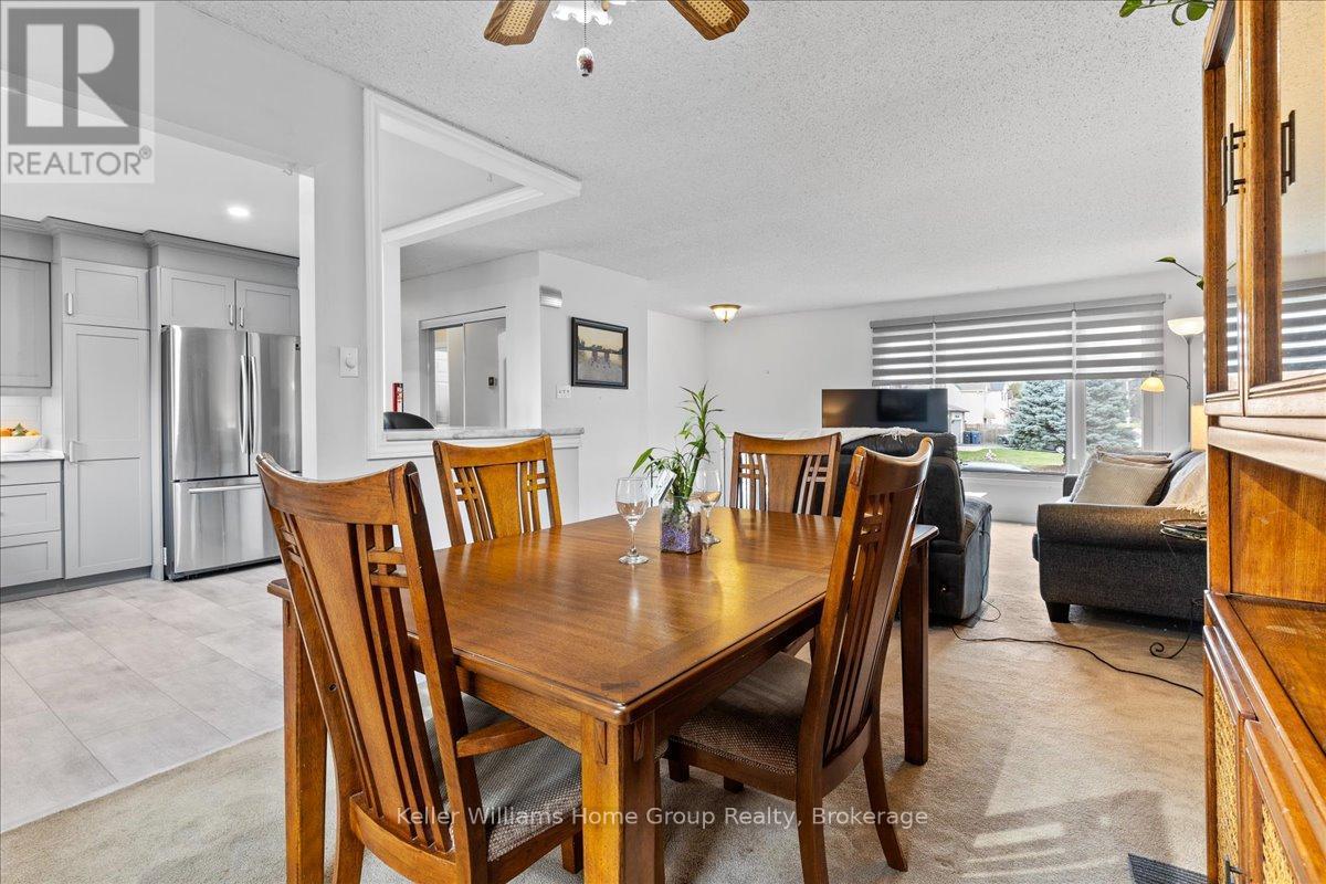 18 Matthew Drive, Guelph, Ontario  N1H 7L7 - Photo 12 - X12093193