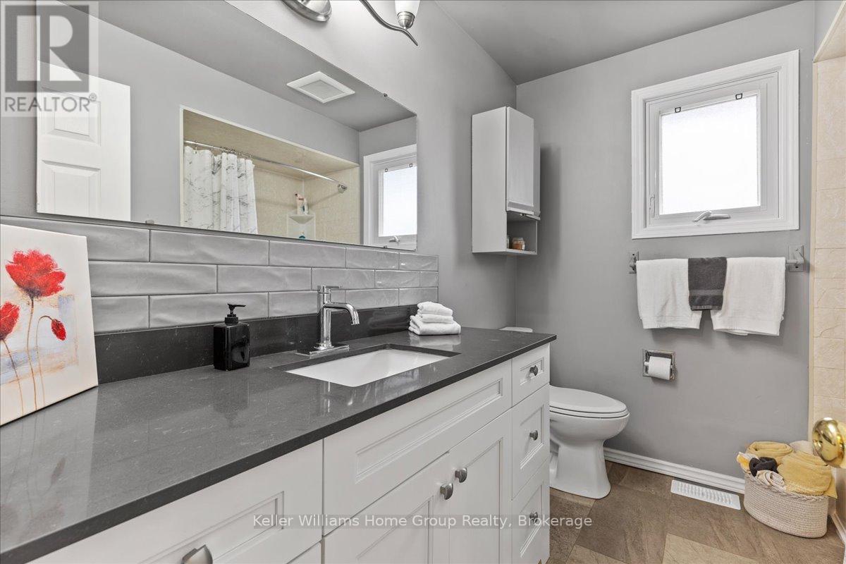 18 Matthew Drive, Guelph, Ontario  N1H 7L7 - Photo 13 - X12093193