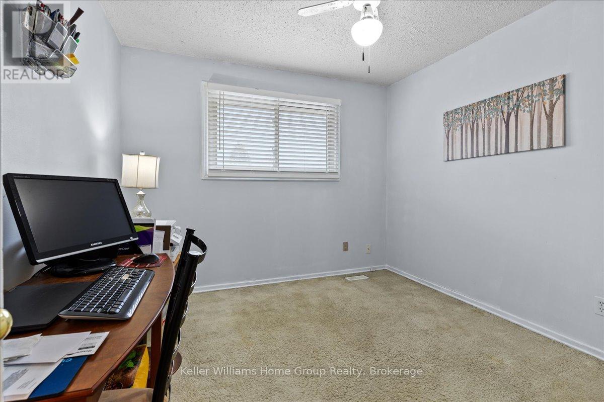 18 Matthew Drive, Guelph, Ontario  N1H 7L7 - Photo 19 - X12093193