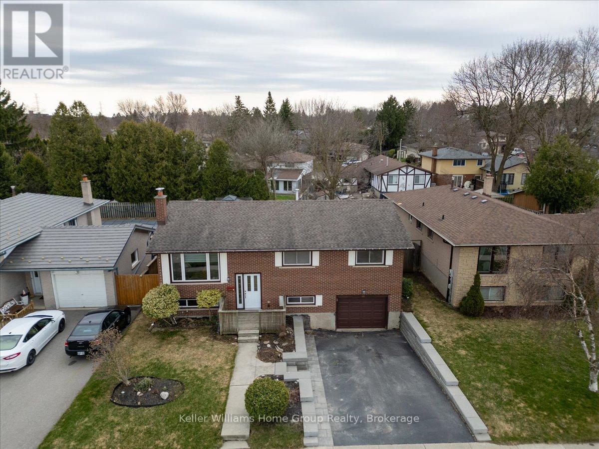 18 Matthew Drive, Guelph, Ontario  N1H 7L7 - Photo 3 - X12093193