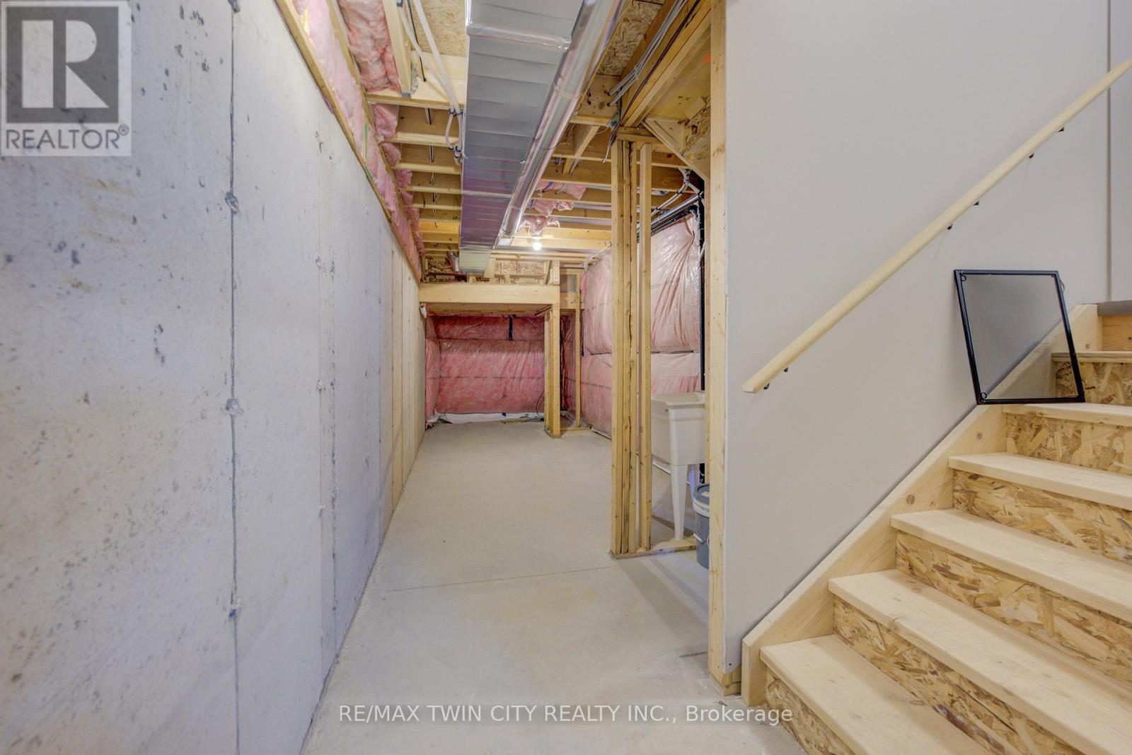 167 Dunnigan Drive, Kitchener, Ontario  N2B 0B1 - Photo 22 - X12016622