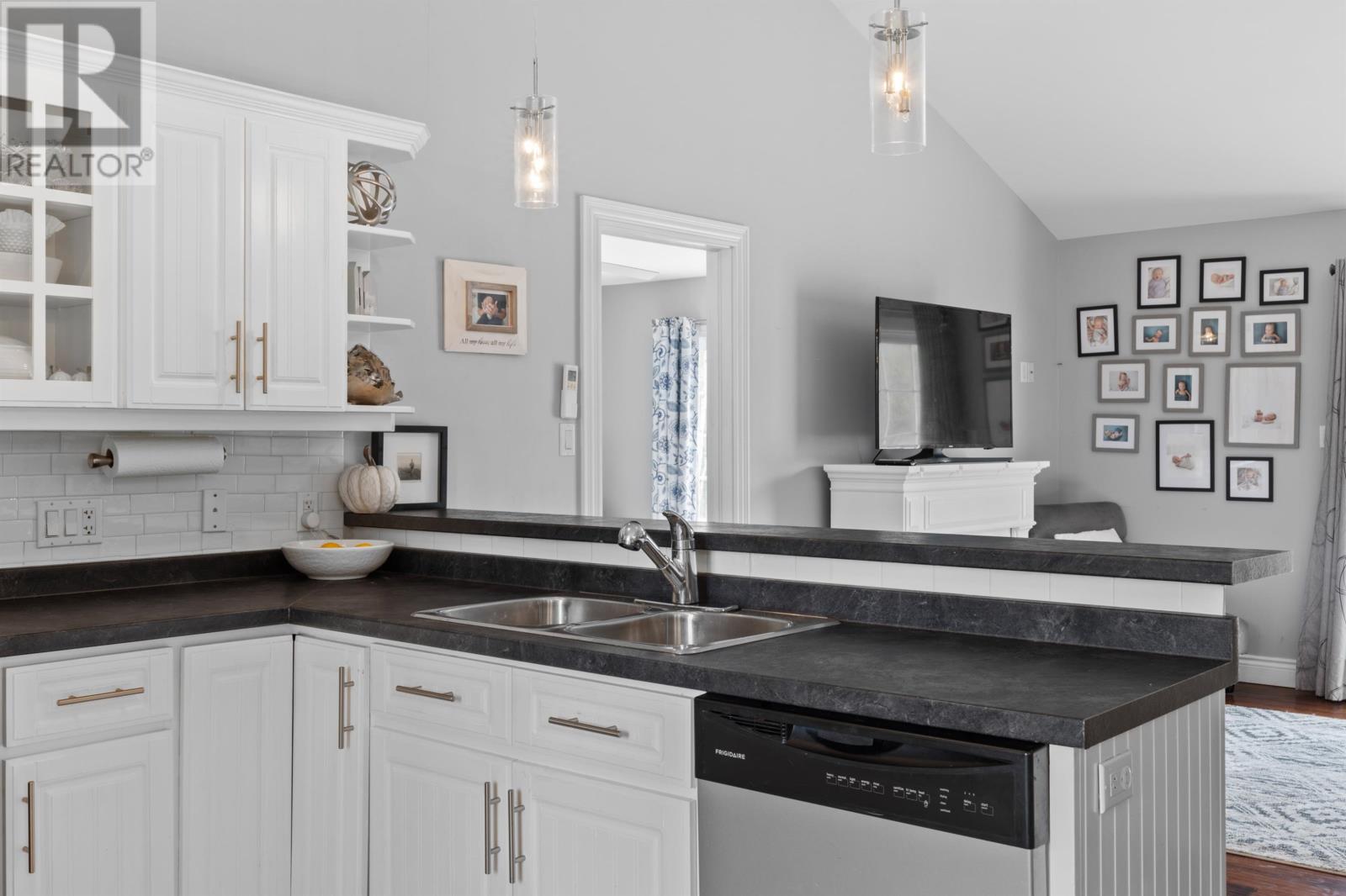 36 Camden Court, Stanley Bridge, Prince Edward Island  C0A 1E0 - Photo 15 - 202508351
