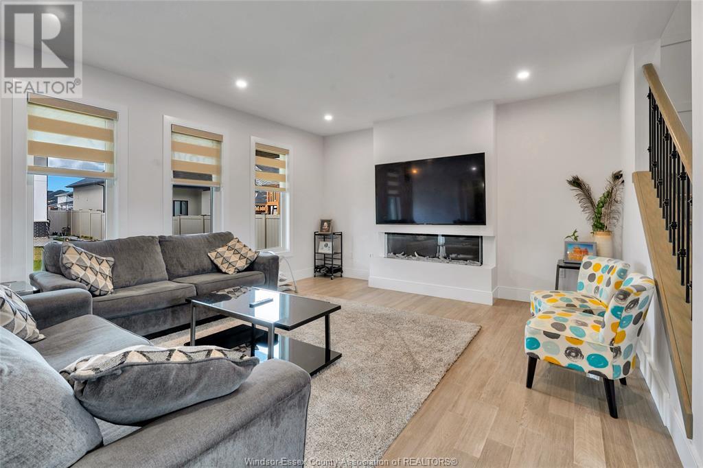Property at 336 CHRISTINE AVENUE image 5