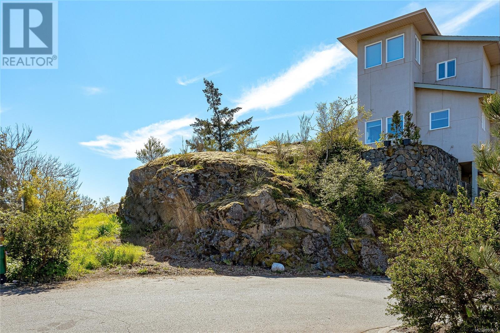 Property at 4280 Westervelt Pl image 3